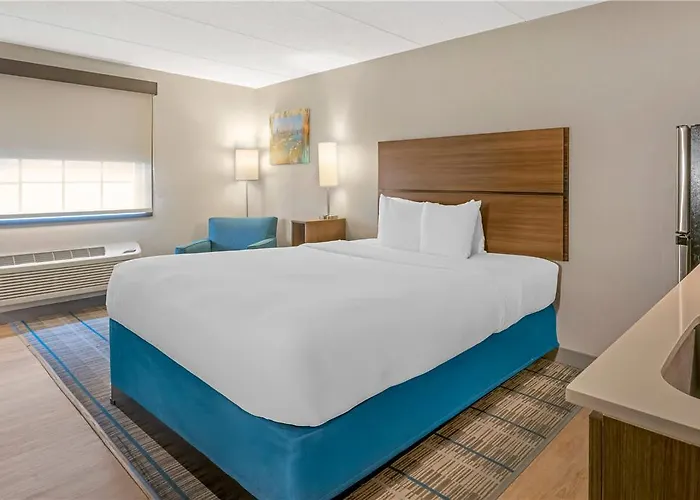 Mainstay - Chicago 4*